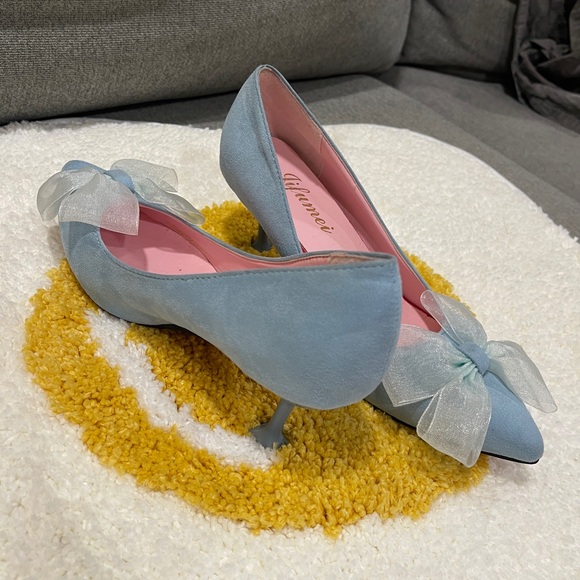 Light blue square heel with chiffon bow, Jifumei brand size 8 - Picture 3 of 12